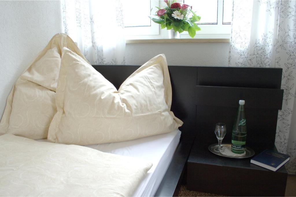 Landhotel Rangau Gasthof & Brennerei Markt Erlbach Δωμάτιο φωτογραφία